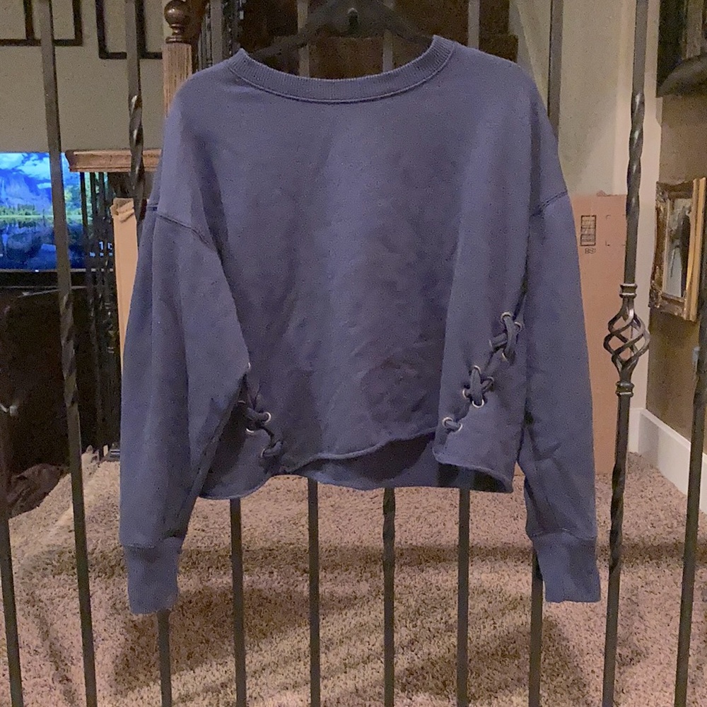 navy aerie crewneck